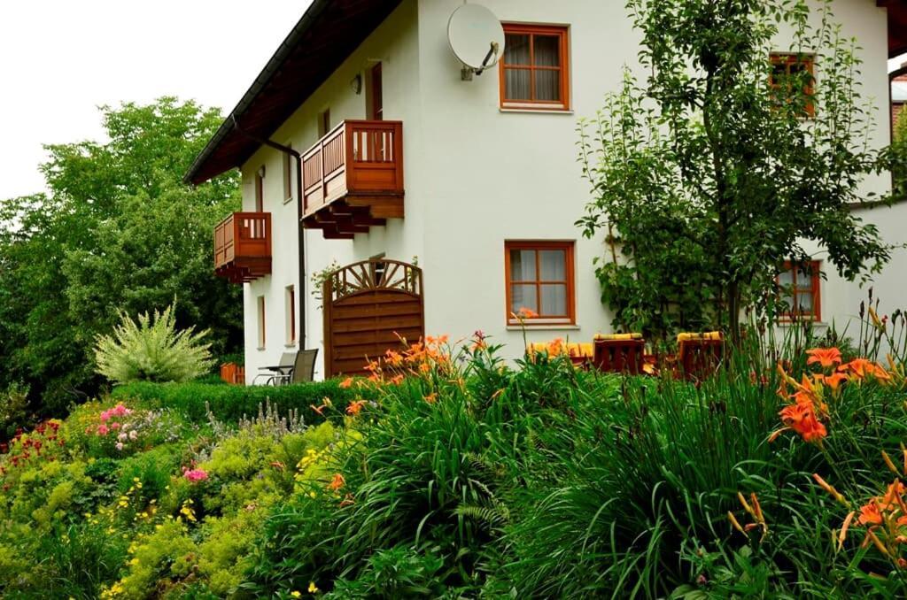 Ferienwohnung Stuiber Haarbach Экстерьер фото